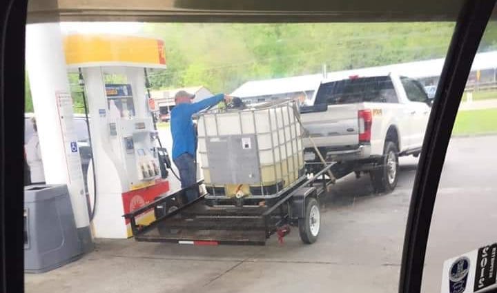 A moron filling an IBC tank with gas