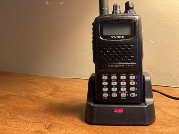 Review: Yaesu FT-60R vs BaoFeng BF-F8HP for new ham radio operators ...