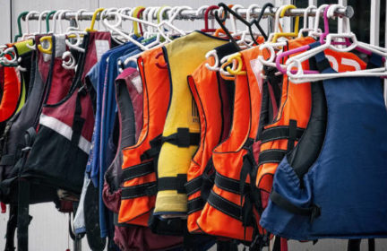 Can you loan for free life jackets from the Sea Tow Foundation